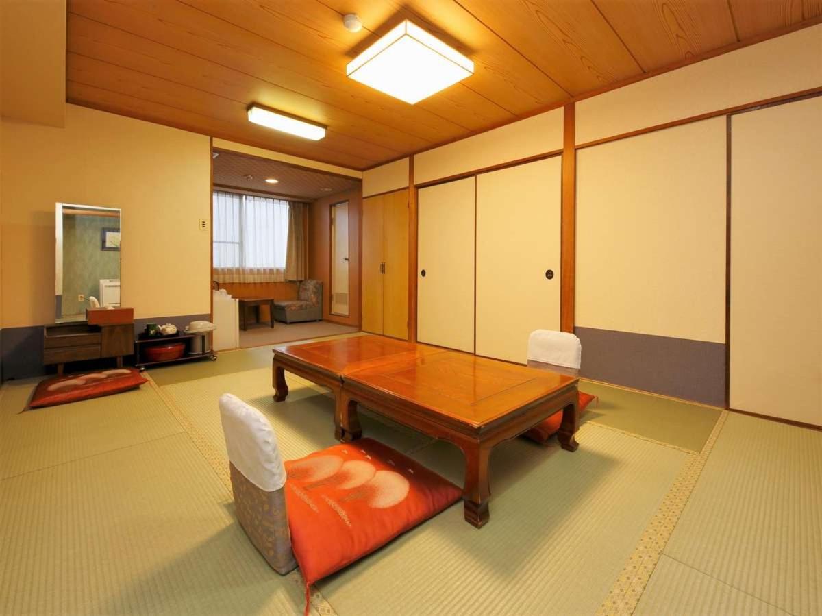 こんぴら温泉湯元八千代 Hotel Kotohira Buitenkant foto